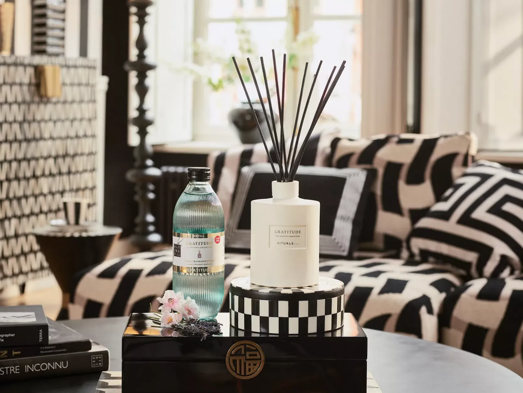 Gratitude Refillable Fragrance Sticks Set|Rituals Online