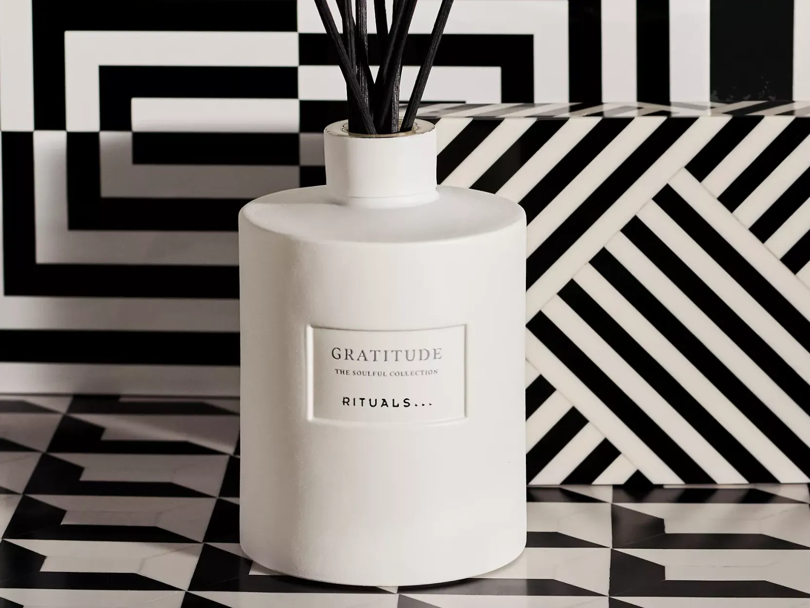Gratitude Refillable Fragrance Sticks Set|Rituals Online